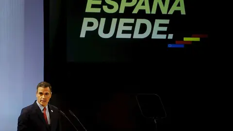 El presidente del Gobierno, Pedro S&aacute;nchez, ofrece una conferencia bajo el t&iacute;tulo 'Espa&ntilde;a puede. Recuperaci&oacute;n, Transformaci&oacute;n, Resiliencia', en la Casa de Am&eacute;rica, en Madrid