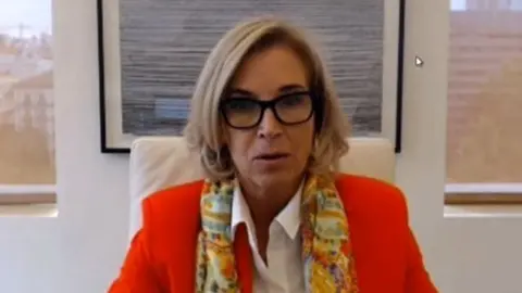 La consejera delegada de Bankinter, Mar&iacute;a Dolores Dancausa, en el curso organizado por APIE y BBVA en la UIMP.