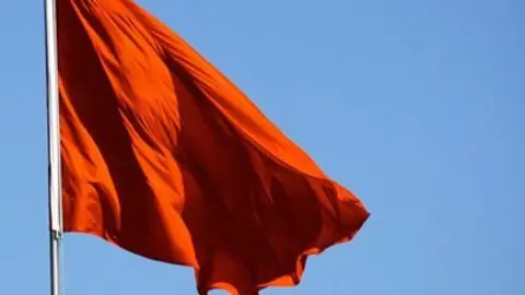 bandera_roja_06514_m2_27