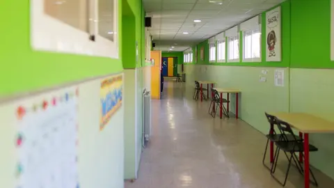 El pasillo de un colegio