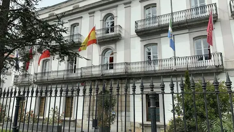 Coronavirus.- Laredo impulsa un calendario fiscal para ayudar a superar la crisis del Covid-19