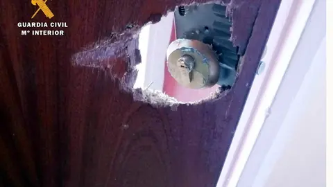 Rdo. Nota De Prensa Guardia Civil (Detenido In Fraganti Cuando Intentaba Un Robo En Una Vivienda De Guarnizo)