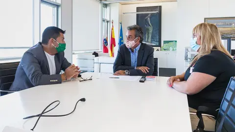 Reuni&oacute;n UPTA con consejro de Industria, Francisco Mart&iacute;n