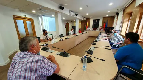Reuni&oacute;n entre el comit&eacute; de empresa de Sniace y el Ayuntamiento