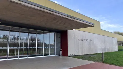 Entrada y acceso al Museo de Altamira