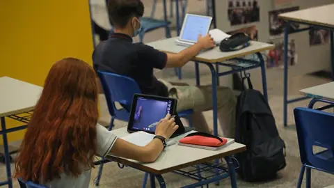 Alumnos en clase. Archivo