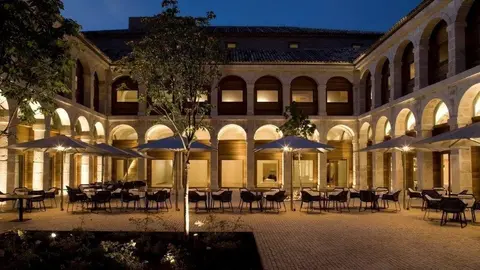 Parador Alcal&aacute; de Henares.