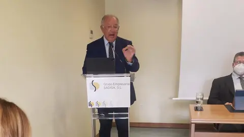 Santiago D&iacute;az, presidente de SADISA, en rueda de prensa
