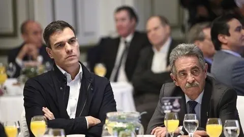 Imagen de archivo. Pedro S&aacute;nchez y Miguel &Aacute;ngel Revilla 