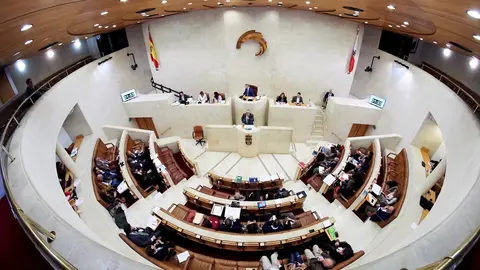 Imagen de archivo. Pleno del Parlamento de Cantabria