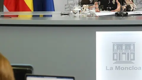 La ministra de Hacienda y Portavoz, Mar&iacute;a Jes&uacute;s Montero, comparece en rueda de prensa posterior al Consejo de Ministros en Moncloa, Madrid (Espa&ntilde;a), a 22 de septiembre de 2020.