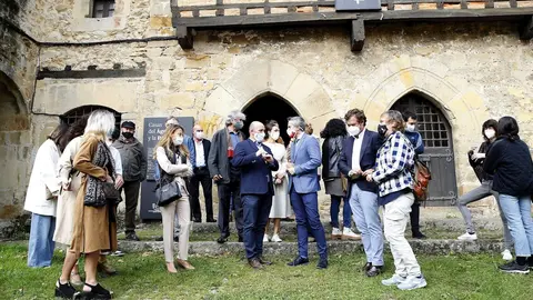 El vicepresidente regional en la inauguraci&oacute;n de la exposici&oacute;n en las Casas del &Aacute;guila y la Parra