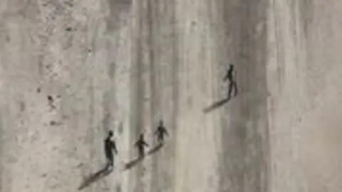 Mural de Pejac en el Hospital Valdecilla