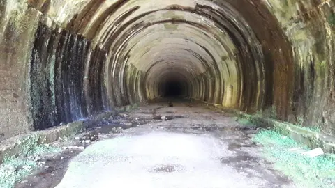 El t&uacute;nel de La Enga&ntilde;a, entrada por la comunidad de Cantabria