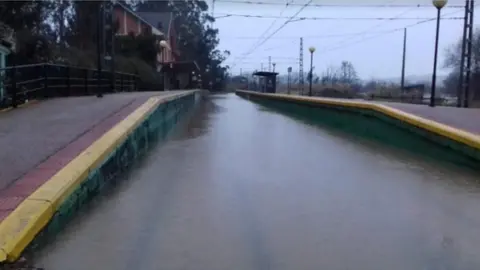 Da&ntilde;os causados por el temporal en la estaci&oacute;n de Mogro
