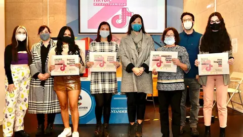 Nota Y Foto Ganadores Premios Concurso Tiktok