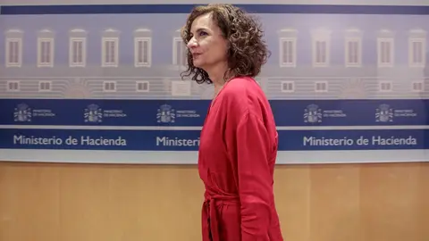 La ministra de Hacienda, Mar&iacute;a Jes&uacute;s Montero, tras presidir el Consejo de Pol&iacute;tica Fiscal y Financiera (CPFF) en el Ministerio de Hacienda, en Madrid (Espa&ntilde;a) a 7 de febrero de 2020.