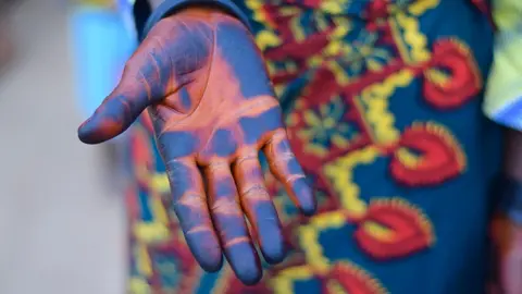 Fundaci&oacute;nn Banco Santander lanza proyectos de cooperaci&oacute;n sostenibles liderados por mujeres en &Aacute;frica