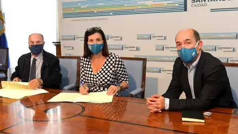 Firma del convenio Ayuntamiento de Santander-Aspace