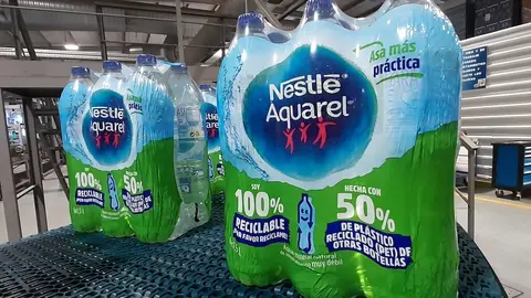 Nuevo envase de Nestl&eacute; Aquarel 100% reciclable con un 50% de pl&aacute;stico ya reciclado.