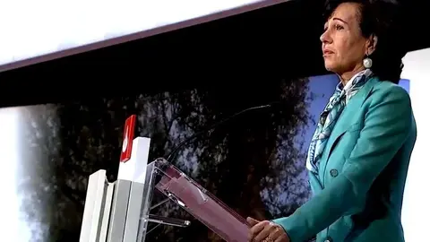 La presidenta de Banco Santander, Ana Patricia Bot&iacute;n, en la junta de accionistas celebrada en octubre de 2020.