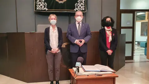 Nota Uc Toma De Posesi&oacute;n Directora Dicom