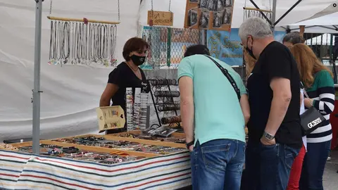 Mercado agroalimentario y artesano de Renedo