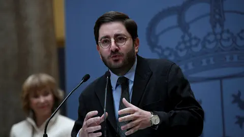 El nuevo secretario de Estado de la Espa&ntilde;a Global, Manuel Mu&ntilde;iz, durante la toma de posesi&oacute;n de los secretarios de Estado de Asuntos Exteriores, para la Uni&oacute;n Europea, Cooperaci&oacute;n Internacional y de la Espa&ntilde;a Global, en el Patio Elcano del Palacio de Sant