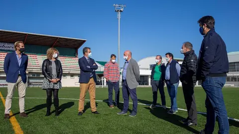 Inauguraci&oacute;n de la nueva iluminaci&oacute;n en el campo de f&uacute;tbol de Santillana