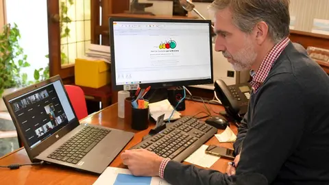 El concejal C&eacute;sar D&aacute;n en la jornada telem&aacute;tica