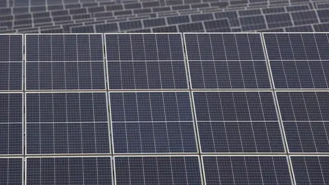 Paneles solares de la planta And&eacute;valo de Iberdrola, primer proyecto fotovoltaico de la compa&ntilde;&iacute;a en Andaluc&iacute;a. En Puebla de Guzm&aacute;n (Huelva, Andaluc&iacute;a, Espa&ntilde;a), a 30 de septiembre de 2020.
