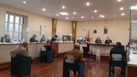 Juicio acusados de estafar 14 millones a bancos