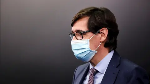 El ministro de Sanidad, Salvador Illa, comparece en rueda de prensa para detallar el proyecto de PGE 2021 correspondientes a Sanidad, en Moncloa, Madrid (Espa&ntilde;a), a 30 de octubre de 2020.