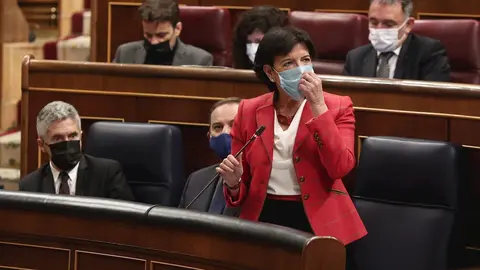 La ministra de Educaci&oacute;n y Formaci&oacute;n Profesional, Isabel Cela&aacute;, en el Pleno del Congreso