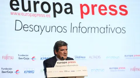 El ministro de Inclusi&oacute;n, Seguridad Social y Migraciones, Jos&eacute; Luis Escriv&aacute;, en los Desayunos Informativos de Europa Press
