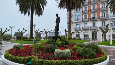 Rotonda ajardinada en Castro Urdiales