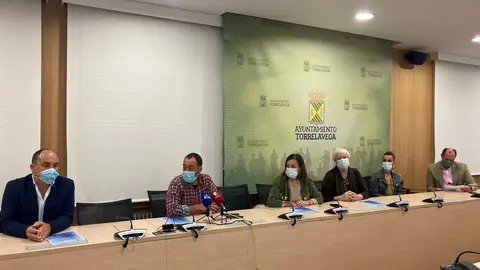 Concejales de la oposici&oacute;n de Torrelavega sobre el matadero de Barreda