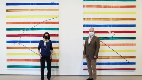 F&aacute;tima S&aacute;nchez y Benbjamin Weil en la presnetaci&oacute;n de 'Miradas al Arte'