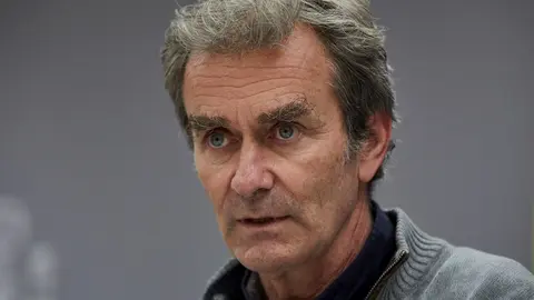 El director del Centro de Coordinaci&oacute;n de Alertas y Emergencias Sanitarias (CCAES), Fernando Sim&oacute;n, ofrece una rueda de prensa para informar sobre la evoluci&oacute;n de la pandemia de coronavirus, en el Ministerio de Sanidad, Madrid (Espa&ntilde;a), a 12 de noviembre 