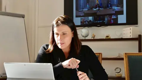 Nota Y Foto Gema Igual En Reuni&oacute;n Comisi&oacute;n Nacional De Administraci&oacute;n Local (Cnal) De La Femp