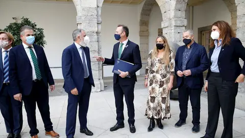 Guillermo Blanco comparece en el Parlamento