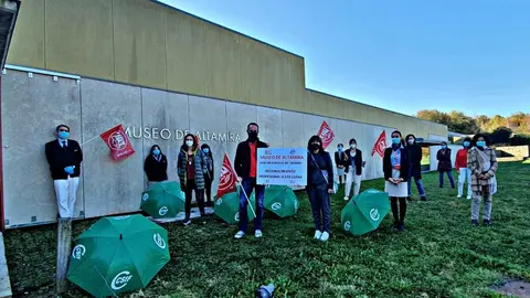 Concentraci&oacute;n en apoyo de los gu&iacute;as de Altamira