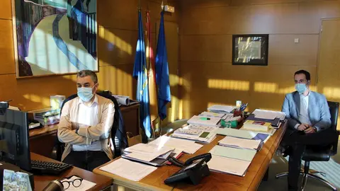 El director general del Medio Natural y Planificaci&oacute;n Rural, David Villar, y el consejero de Medio Rural y Cohesi&oacute;n Territorial, Alejandro Calvo, reunidos con consejeros de Castilla y Le&oacute;n, Cantabria y Galicia.