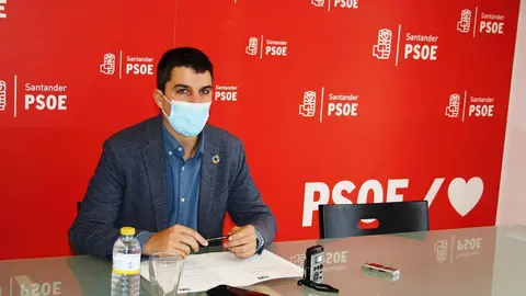 Danel Fern&aacute;ndez, portavoz del PSOE en el Ayuntamiento de Santander