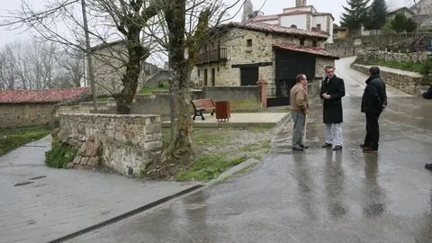 El consejero de Innovaci&oacute;n, Francisco Mart&iacute;n, en Polaciones