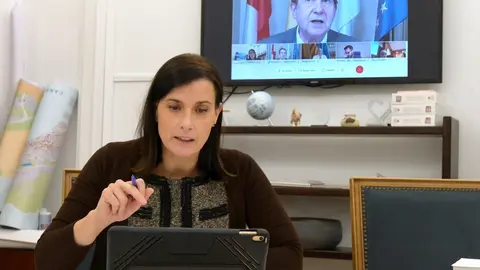 Gema Igual, alcaldesa de Santander en una videoconferencia con la FEMP