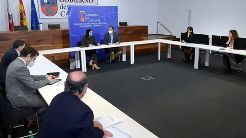 Reuni&oacute;n del consejero y la alcaldesa