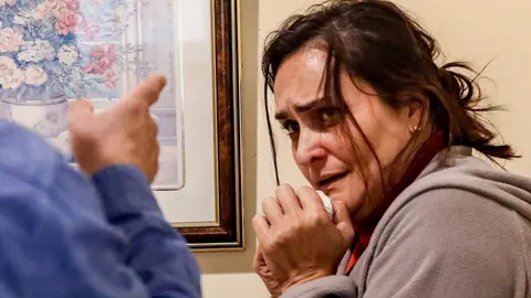 Ejercicio de formaci&oacute;n impartido por la Polic&iacute;a Municipal de Madrid que simula un caso de violencia de g&eacute;nero. Archivo