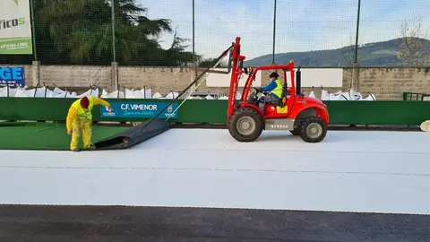 Ayto Pi&eacute;lagos coloca c&eacute;sped campo f&uacute;bol hierba artificial