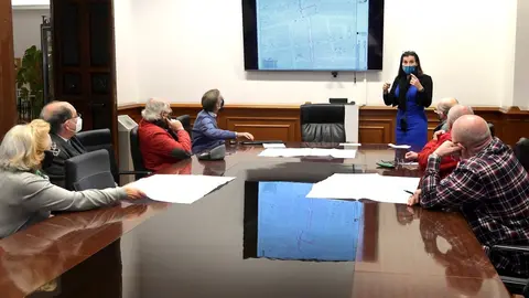 La alcaldesa de Santander, Gema Igual, presenta a vecinos de La Florida el proyecto del nuevo itinerario mec&aacute;nico entre Jes&uacute;s de Monasterio y Juan XXIII